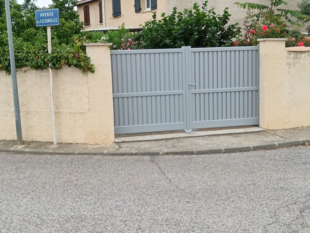 Portail battant 1